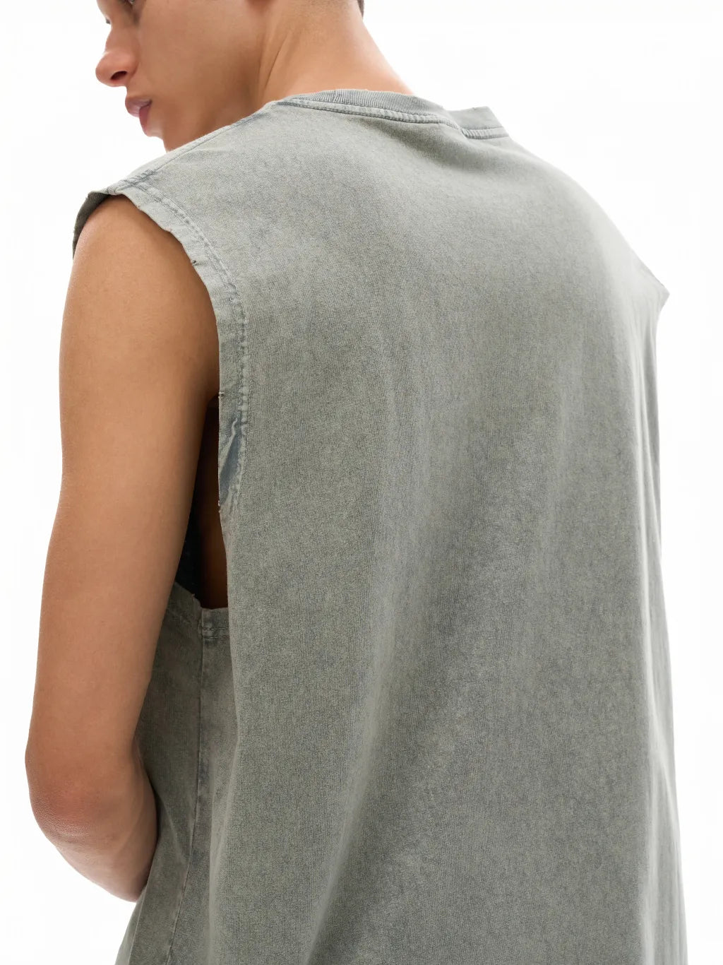 LUXURY TERMINAL - Snow Washed Frayed Hem Tank Top