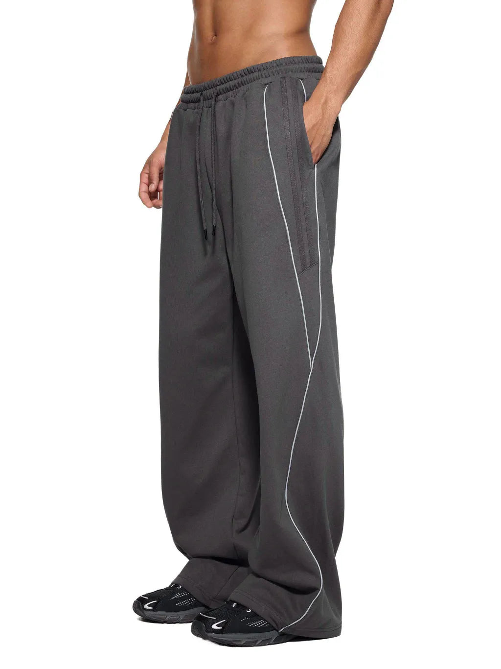 LUXURY TERMINAL - Reflection Striped Straight-Leg Sweatpants