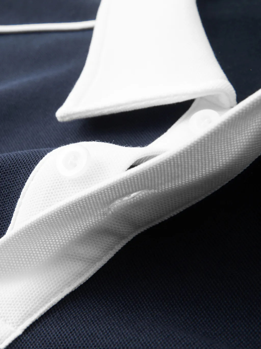 LUXURY TERMINAL - Contrast Collar Short-Sleeve Polo Shirt