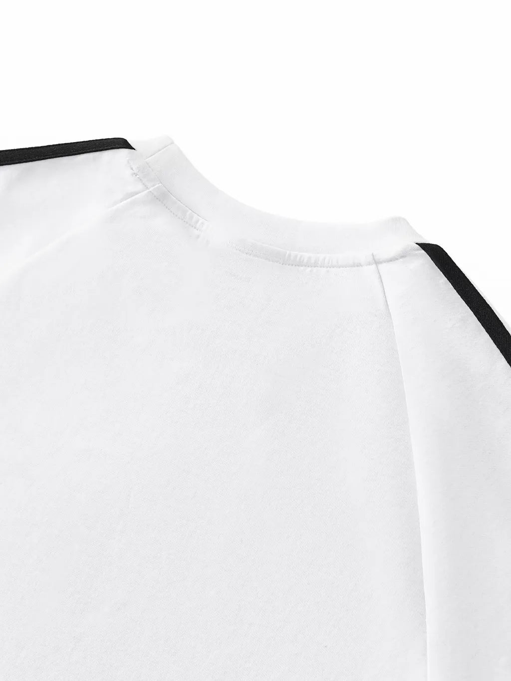 LUXURY TERMINAL - Taped Cooling Performance Crop Top