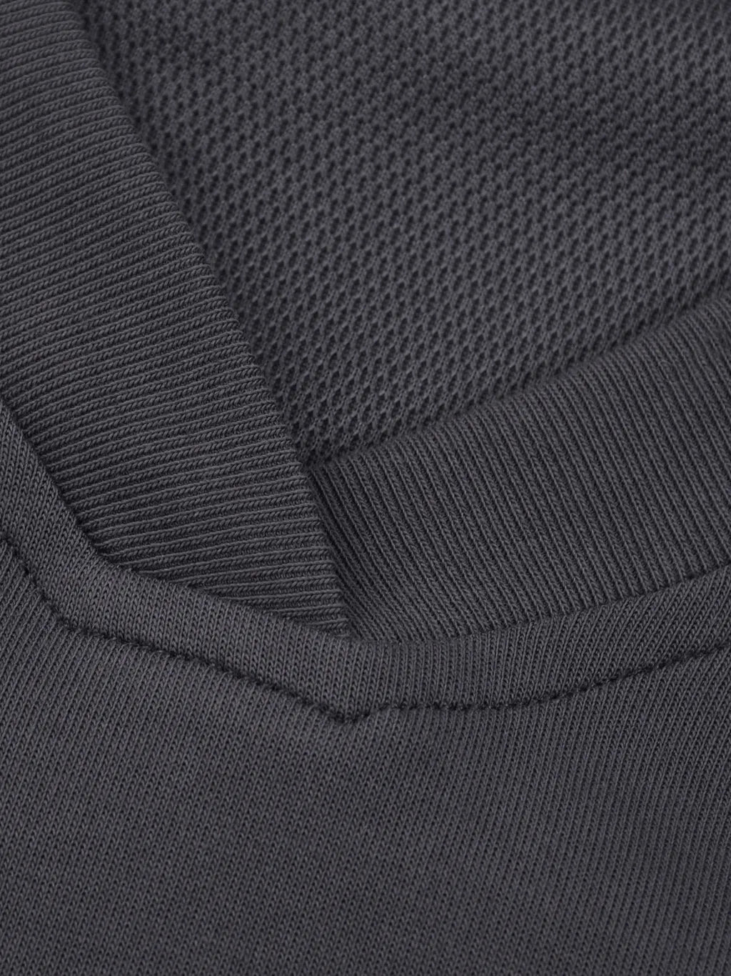LUXURY TERMINAL - Mesh-Lined Quick-Dry Perfermance T-Shirt