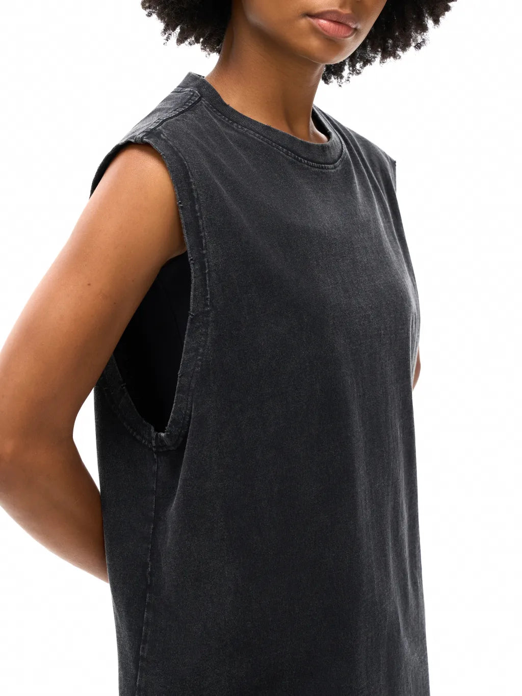 LUXURY TERMINAL - Snow Washed Frayed Hem Tank Top