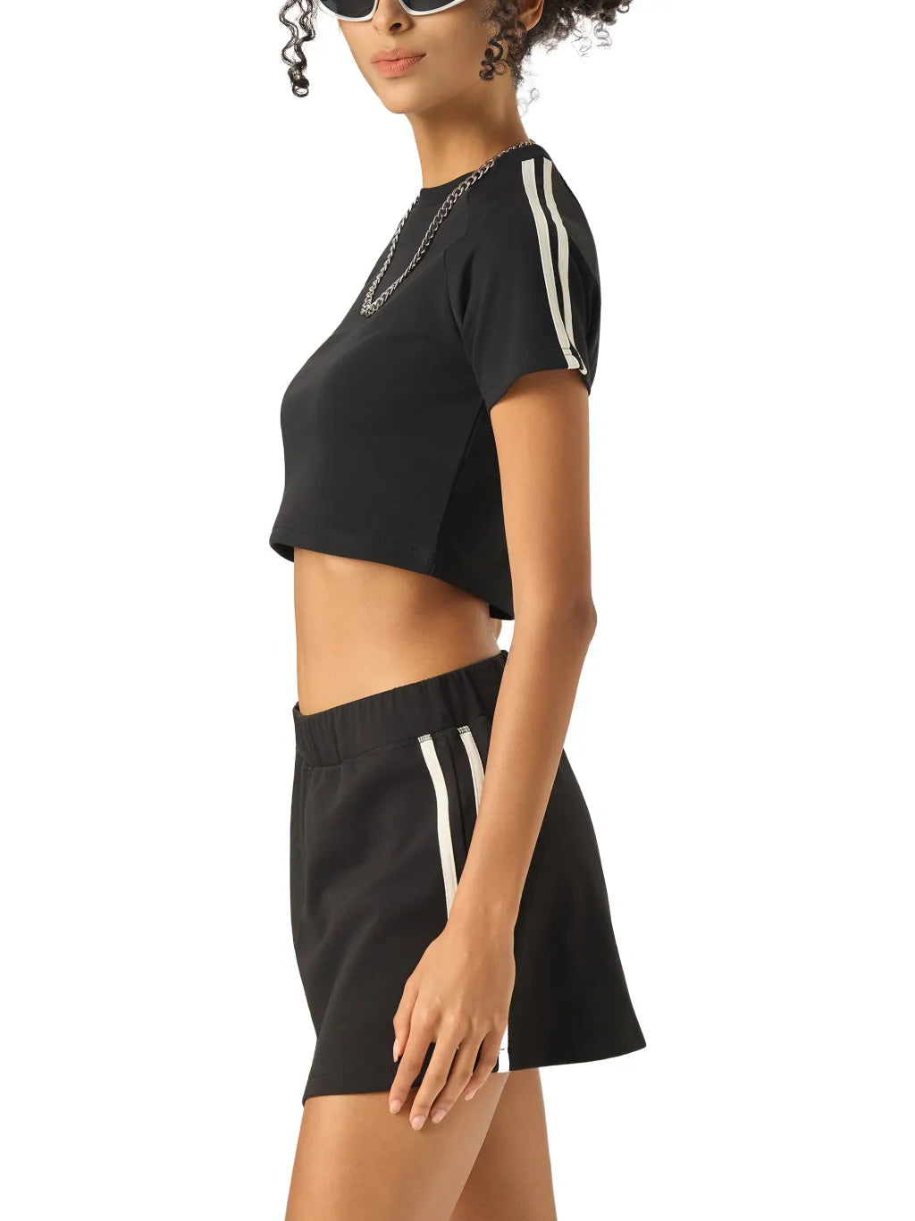 LUXURY TERMINAL - Taped Cooling Performance Crop Top